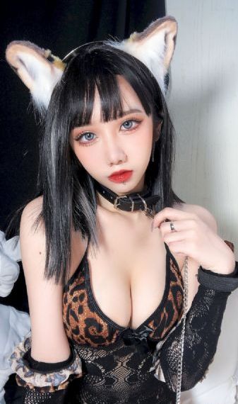 方子传未删减咬奶片段